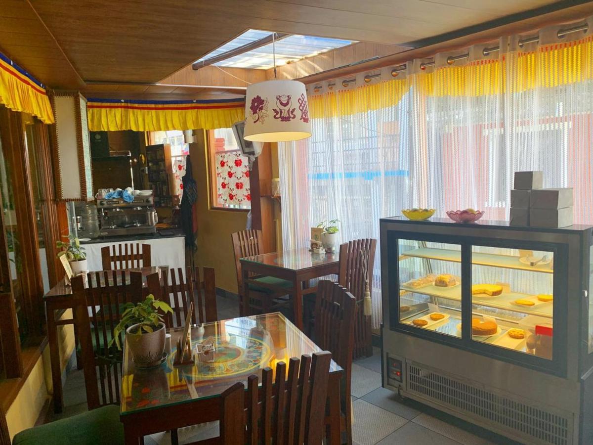 Auspiscious Him View Hotel McLeod Ganj Exterior photo