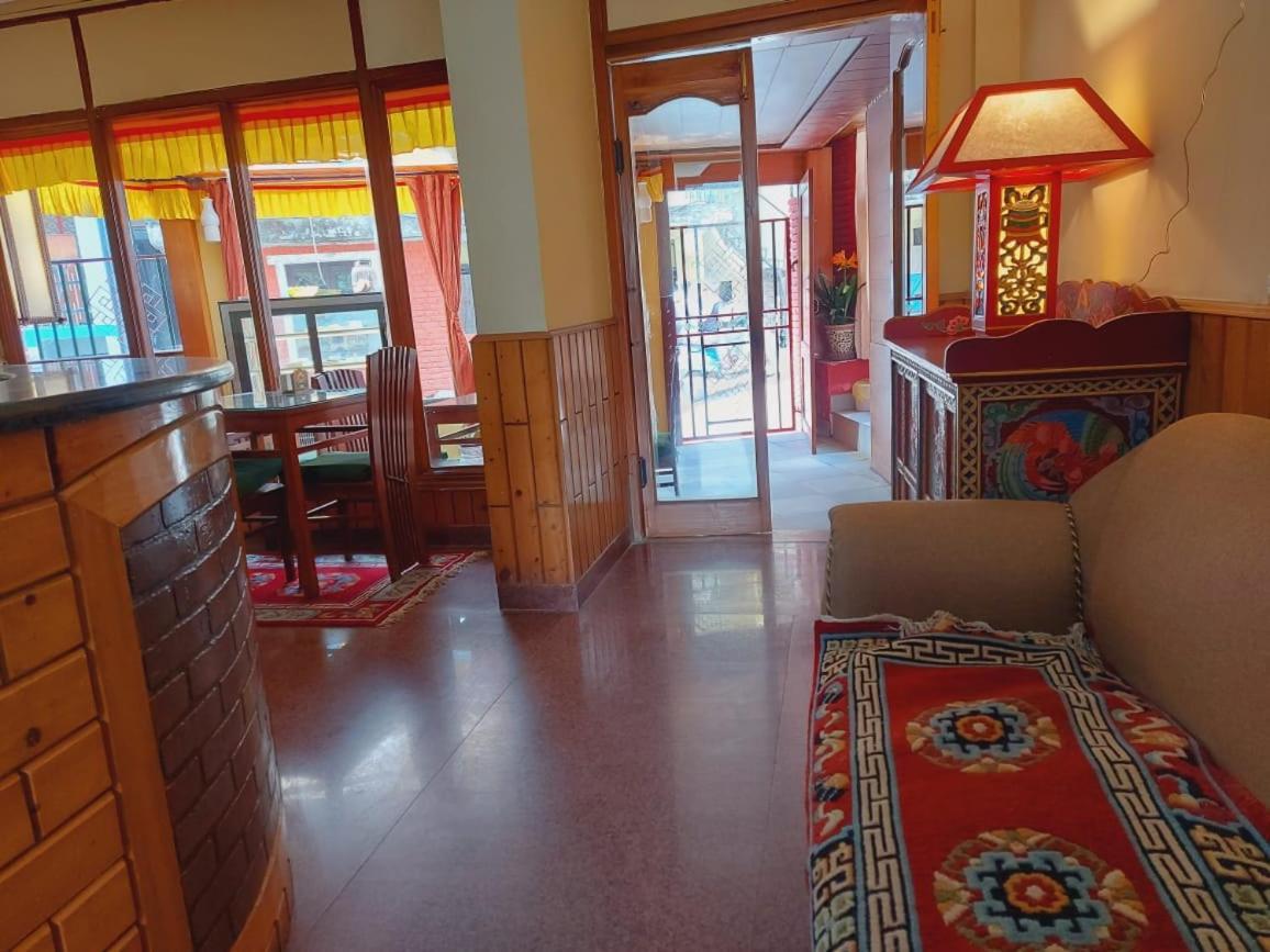 Auspiscious Him View Hotel McLeod Ganj Exterior photo